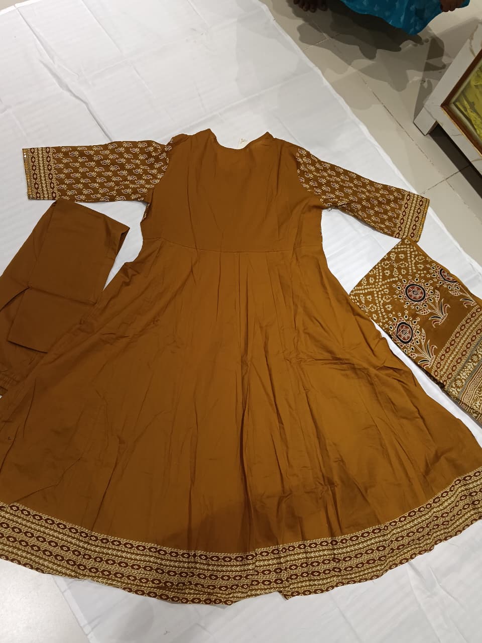 BROWN ANARKALI COTTON 3PC KURTI SET