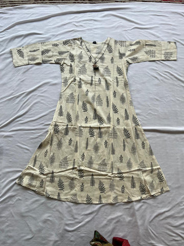 HALF WHITE PRINTED 2PC KURTI SET