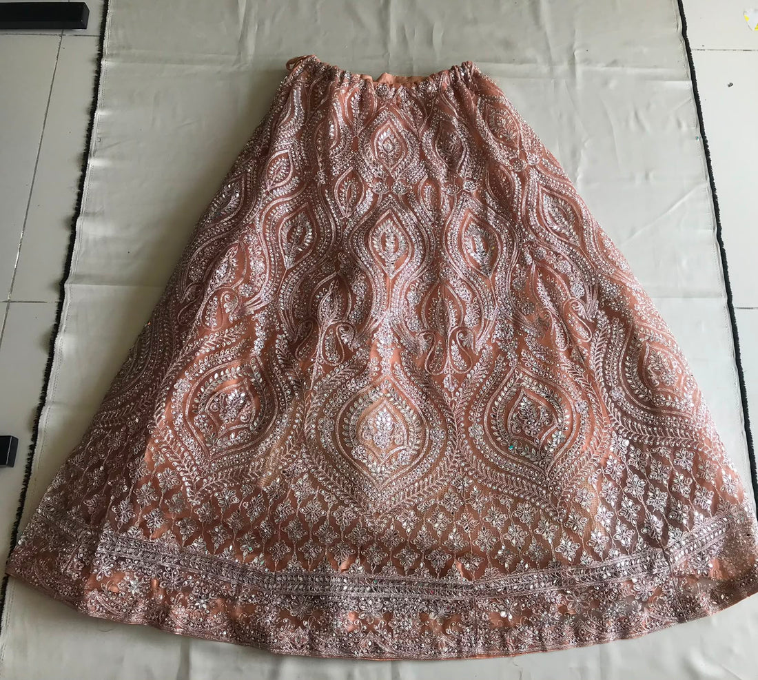 HONEY EMBROIDERY CROP TOP