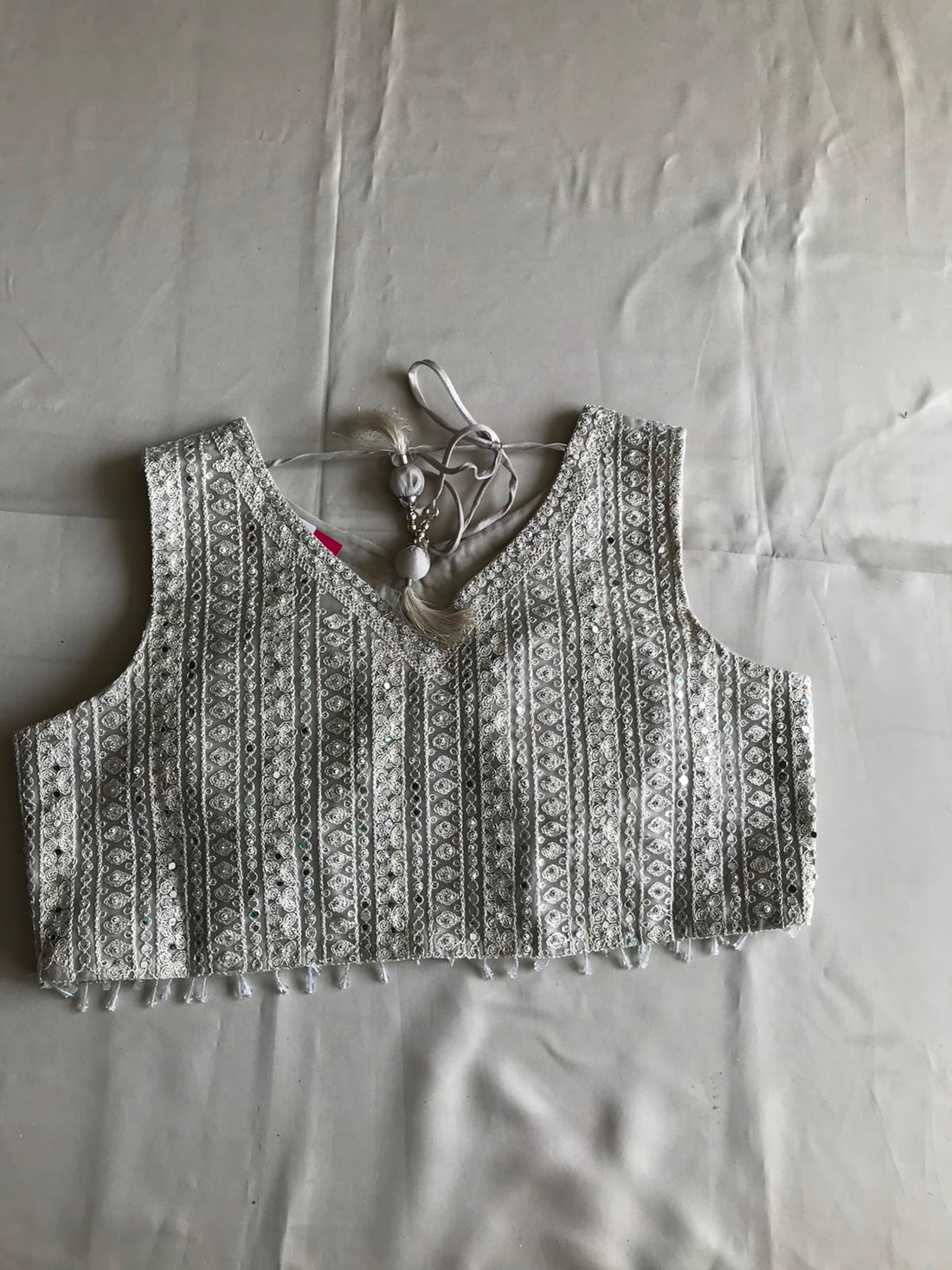 CREAM EMBROIDERY CROP TOP