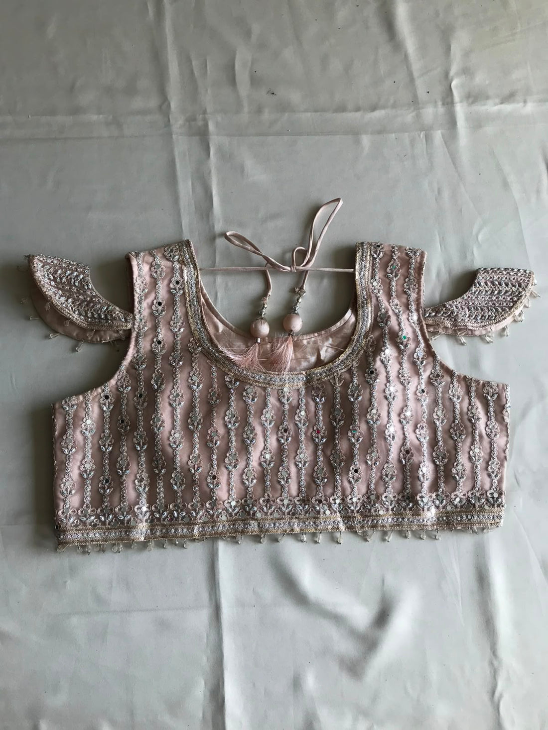 CREAM GOLD EMBROIDERY CROP TOP