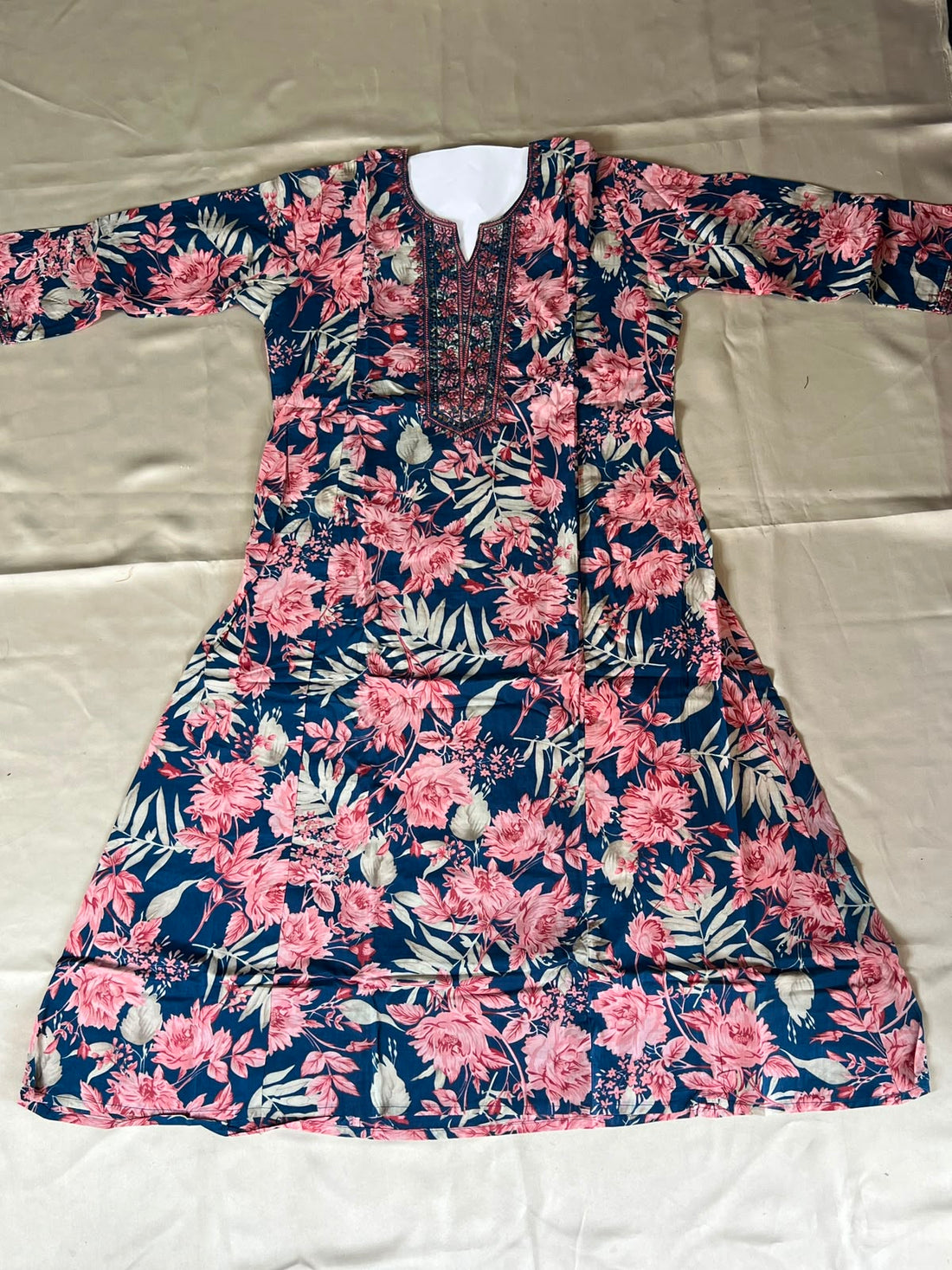BLUE FLORAL EMBROIDERY 3PC KURTI SET