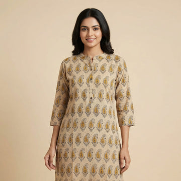 Cream With Mango Buties Kalamkari Print Kurta.