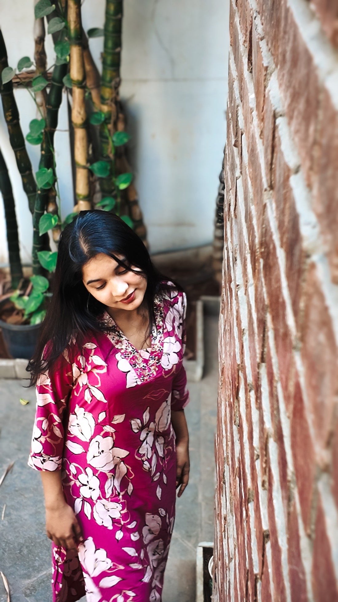 Pink Floral Dress in Maslin Fabric – Stylish V-Neck Two-Piece Kurti Set
